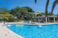 piscina-camping-sant-pol-yelloh-village