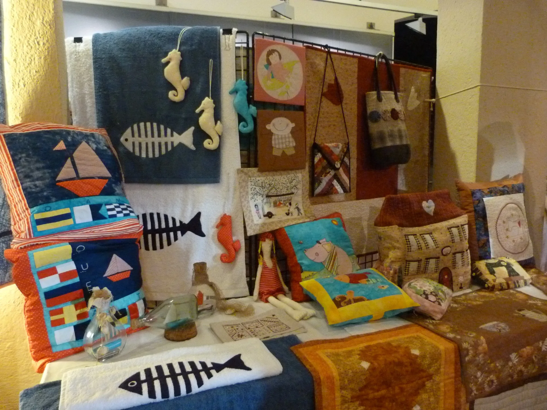 6433 exposicio patchwork ajuntament 2011